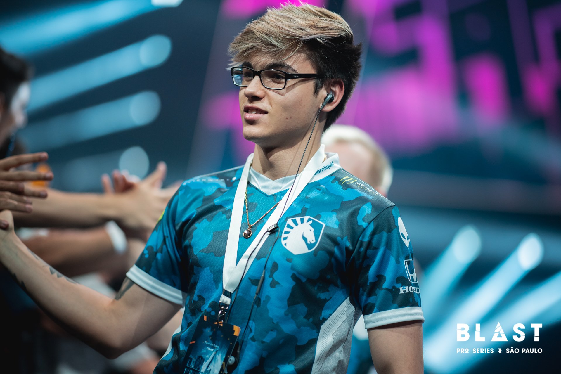 Twistzz steam profile фото 47